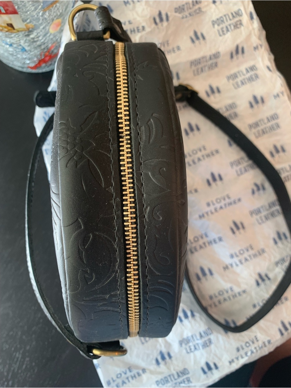 Portland Leather Goods Circle Crossbody Bag in DAHLIA! - Picture 4 of 10